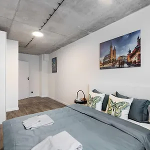 New Place Next To Vistula & Wawel Castle Kraków