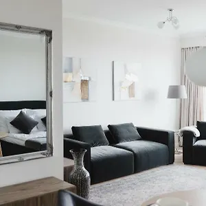 Luxlux Metro Slodowiec Apartament Warszawa